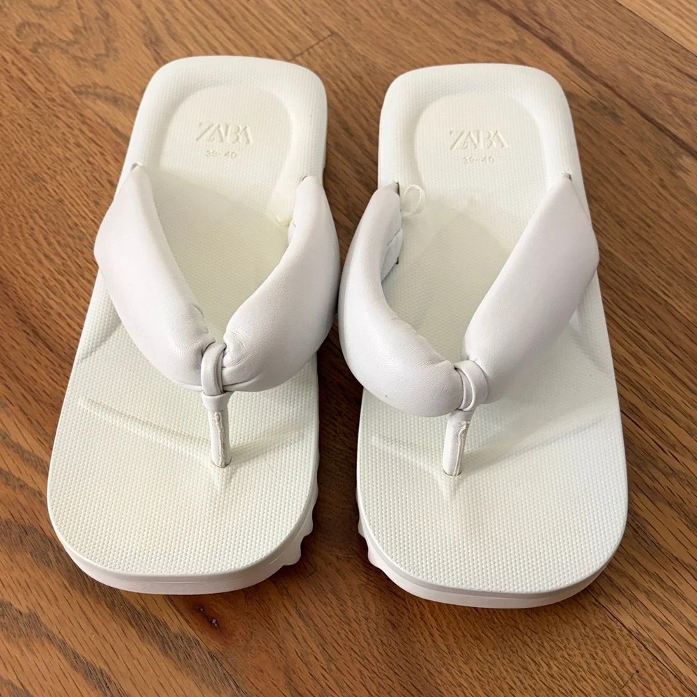 Zara White Platform Padded-Thong Sandals - Picture 4 of 4